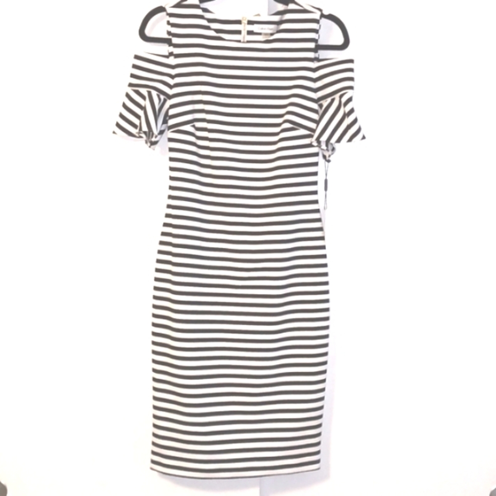 Calvin Klein"Cold Shoulder" Black & White Striped Dress in Size 4  (NWT)
